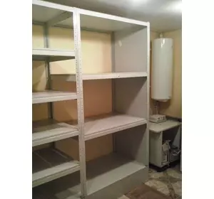 Стелаж в підсобці Стелаж в підсобці